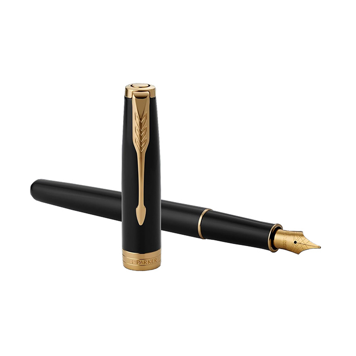 Parker-Sonnet-FP-Laquer Black-Gold Clip-2-700.JPG